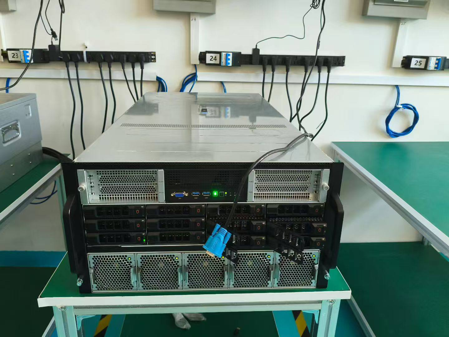 GPU-серверы - фото товаров категории